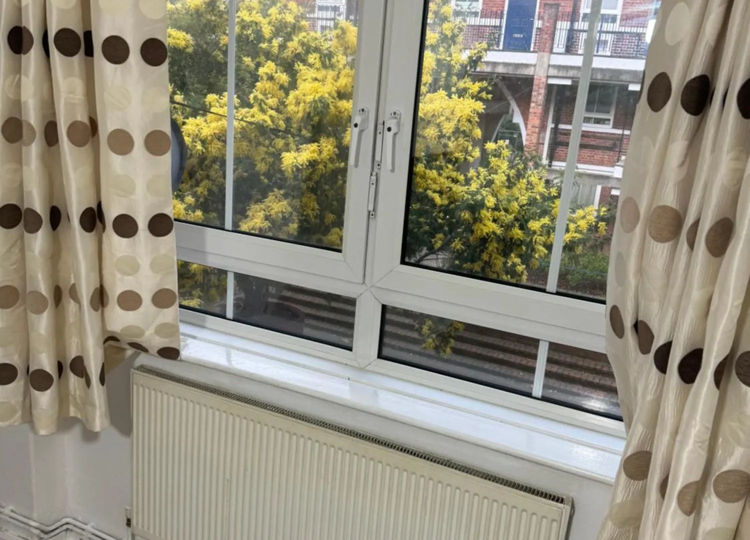 One Bedroom Apartment In Tower Bridge Road London 0*,  United Kingdom